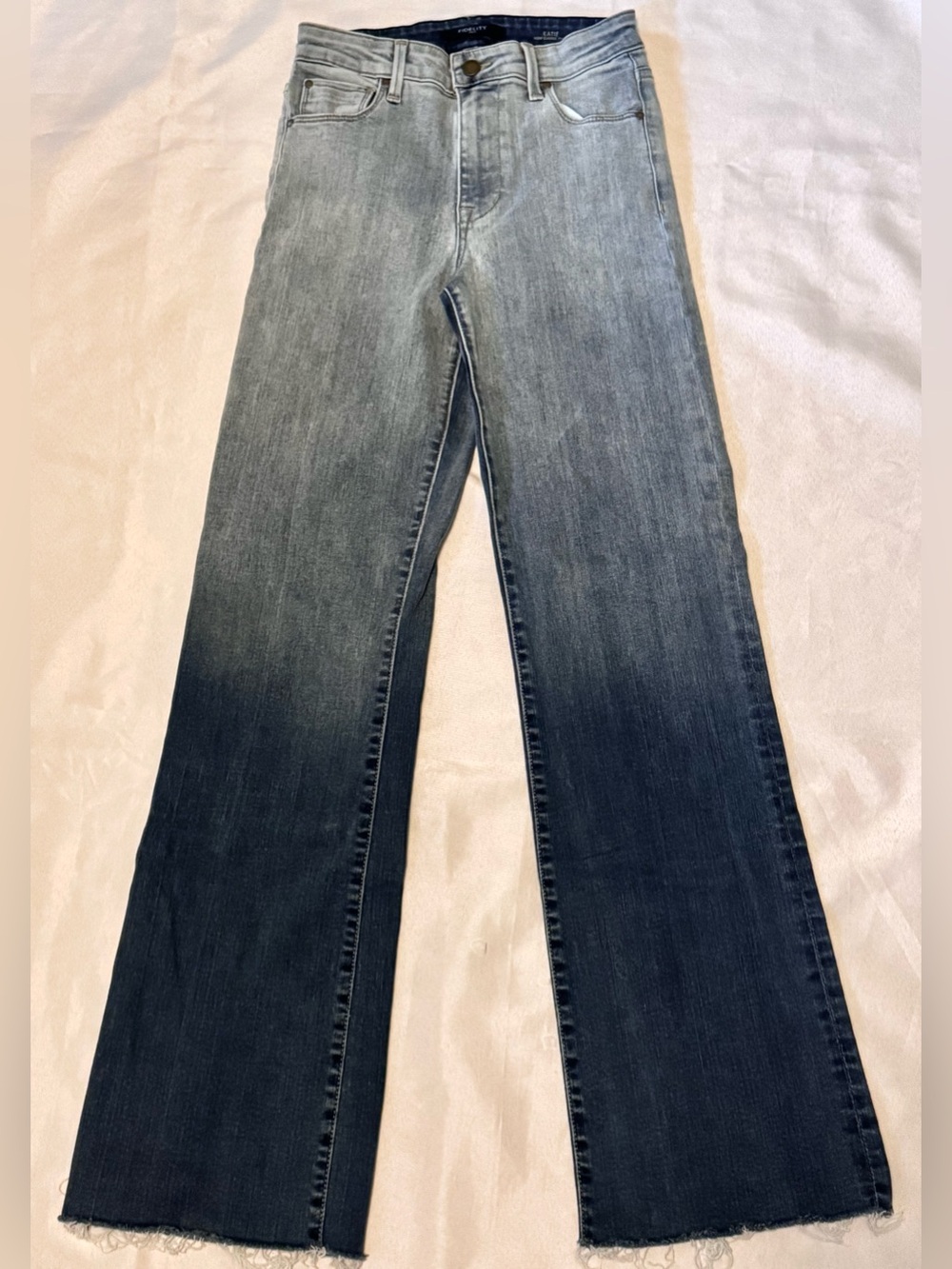Fidelity Denim Katie High Classic Flare Jeans in Hazy Ombre Size 25 EUC